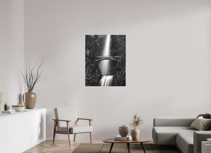 31 x 39.4″, Canvas Prints Oregon's Multnomah Falls Black/White